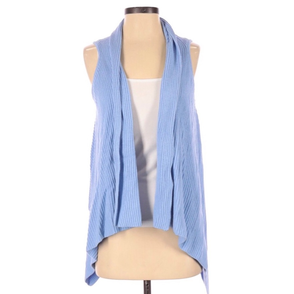Sleeveless Open-Front Ribbed Cardigan Vest in Light Blue